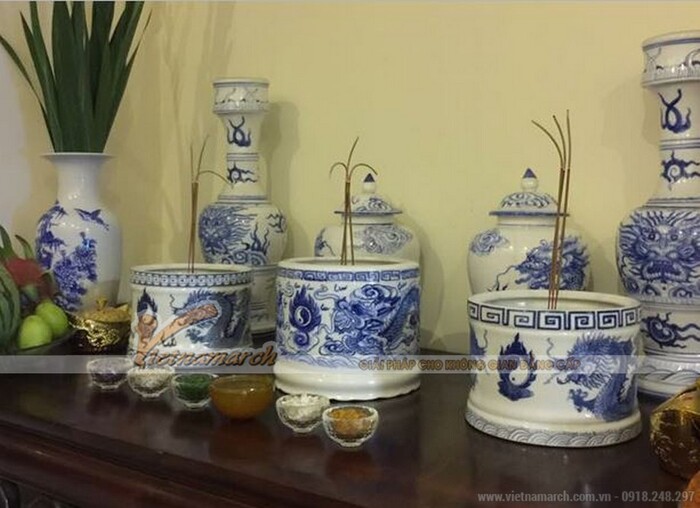 Ý nghĩa truyền thống cho các trường hợp thờ 1 hay 3 bát hương Ý nghĩa truyền thống cho các trường hợp thờ 1 hay 3 bát hương